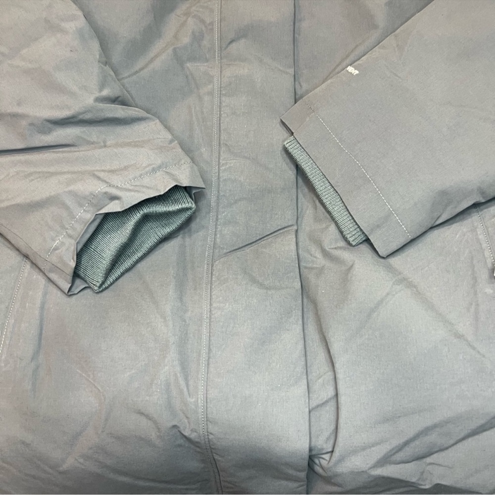 The North Face Arctic Parka Vanadis Grey Coat - Picture 5 of 10